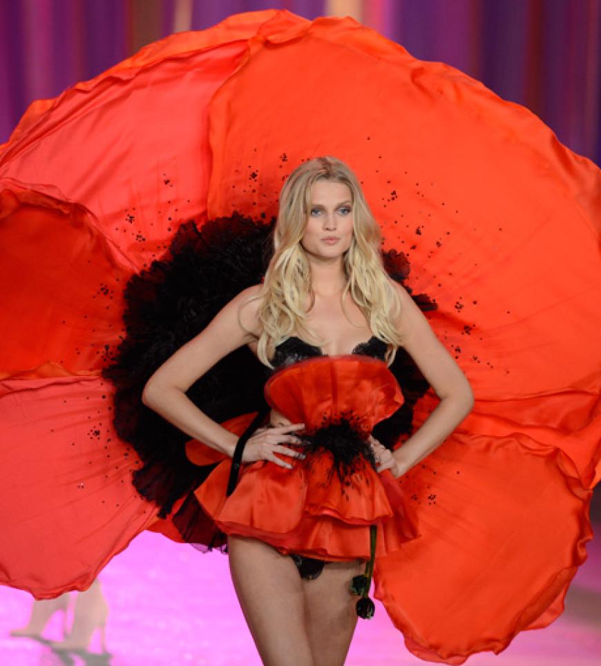 Model Toni Garrn