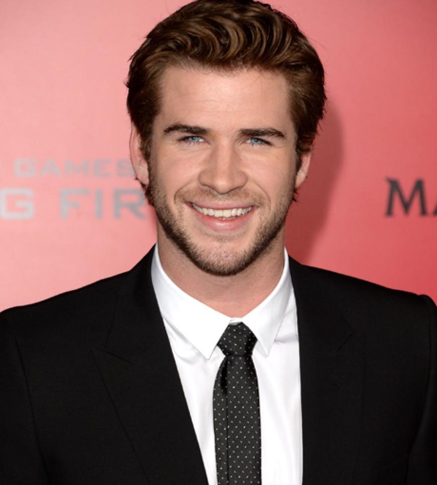 Dieser Schnuckel war mit Miley Cyrus liiert - inzwischen ist Liam Hemsworth wieder Single und ein begehrtes Objekt bei den Frauen