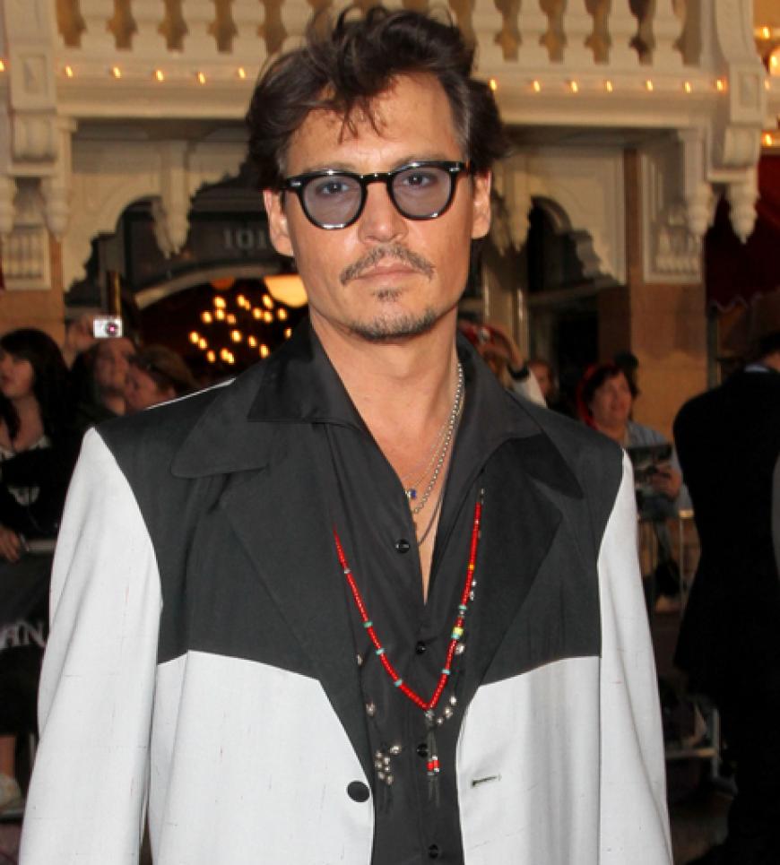 Er ist und bleibt ein Frauenheld: Johnny Depp auf der großen Weltpremiere von