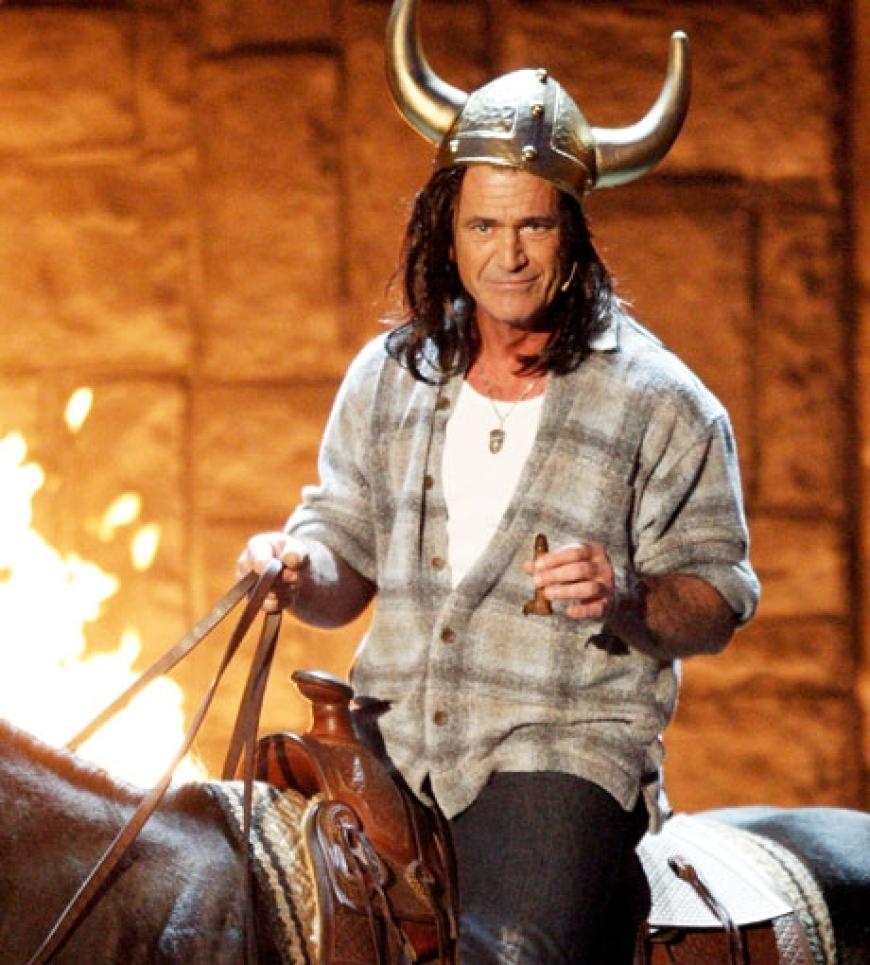 Mel Gibson hatte auch seinen Auftritt bei den Spike TV - Guys Choice Awards und nahm sich dabei selbst auf die Schippe