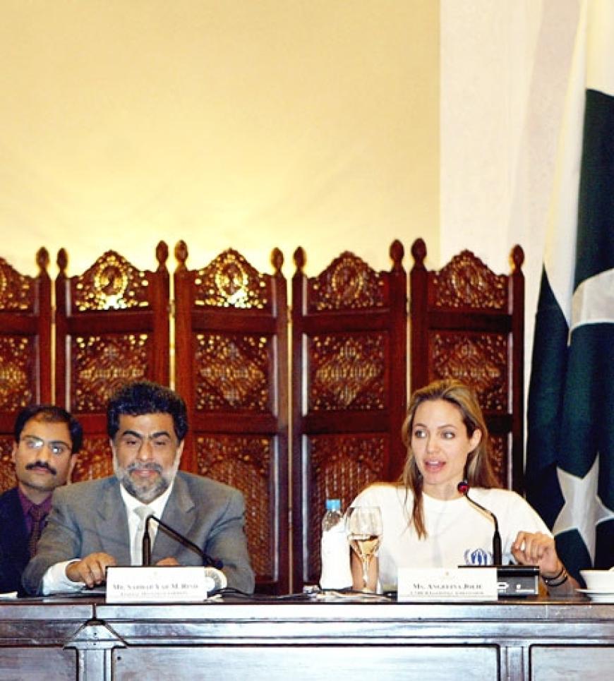 Jolie bei einer Pressekonferenz in Islamabad