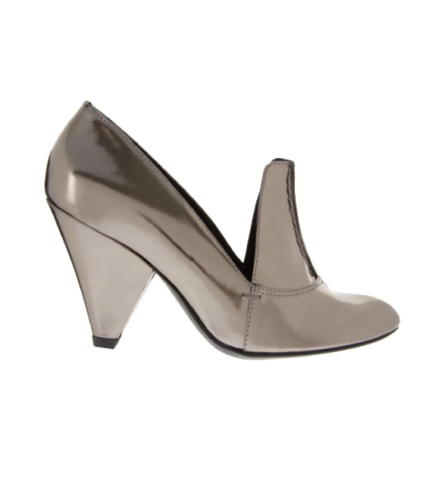 Diese Wert´anlage sollten Sie nicht verpassen! Metallic-Pumps über asos.de, ca. 45 Euro