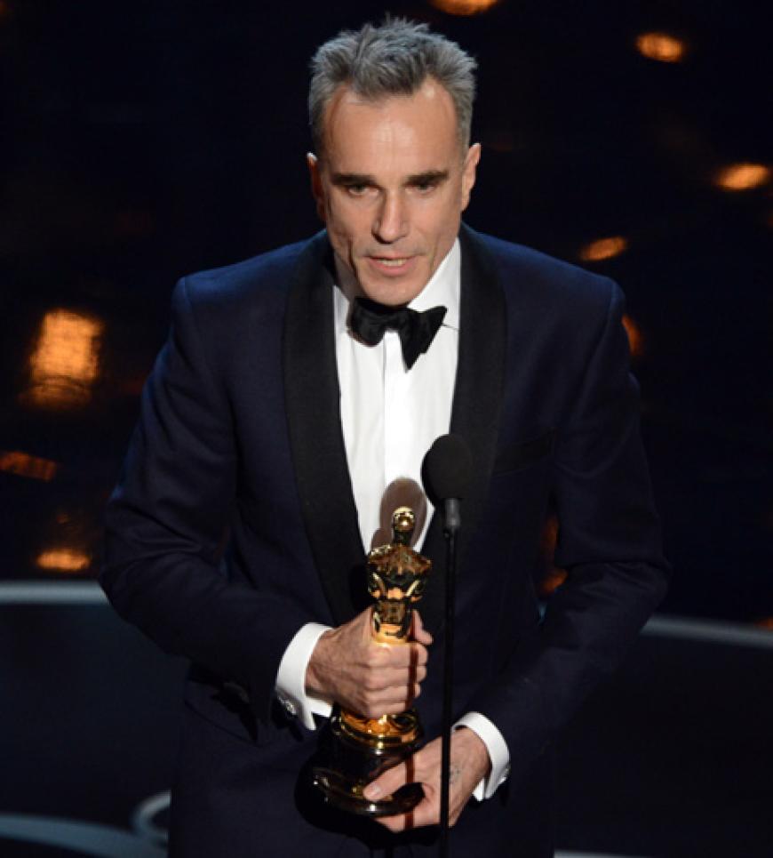Daniel Day-´Lewis hat es geschafft! Er gewinnt seinen insgesamt dritten Oscar als