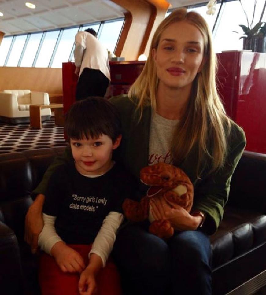 Rosie Huntington-Whiteley traf auf ihren kleinsten Verehrer