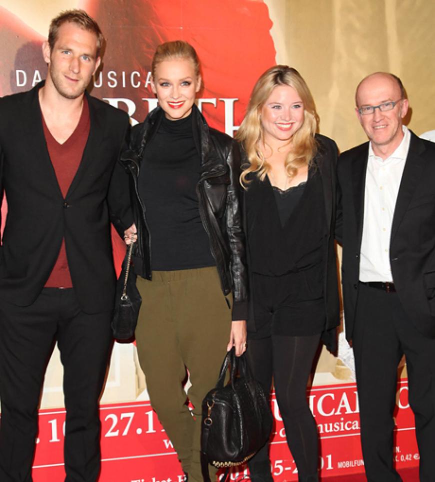 Florian Kringe, Verena Mundhenke, Caroline Frier und Peter Nottmeier kamen zusammen zur Musical-Premiere