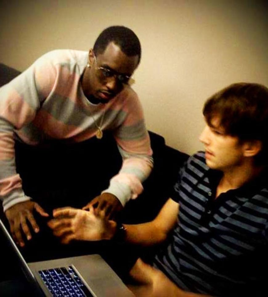 Auch P. Diddy fachsimpelt mit Ashton über das soziale Netzwerk. Denn auch der Musiker ist auf twitter.com zu finden. Copyright: Twitpic, Twitter