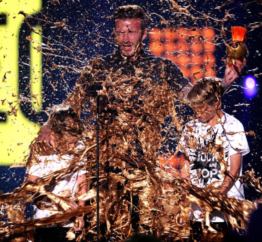 Das Highlight war die berühmte Schleimdusche! Die vorhin noch so hübschen Beckham-Boys wurden allesamt zum Opfer