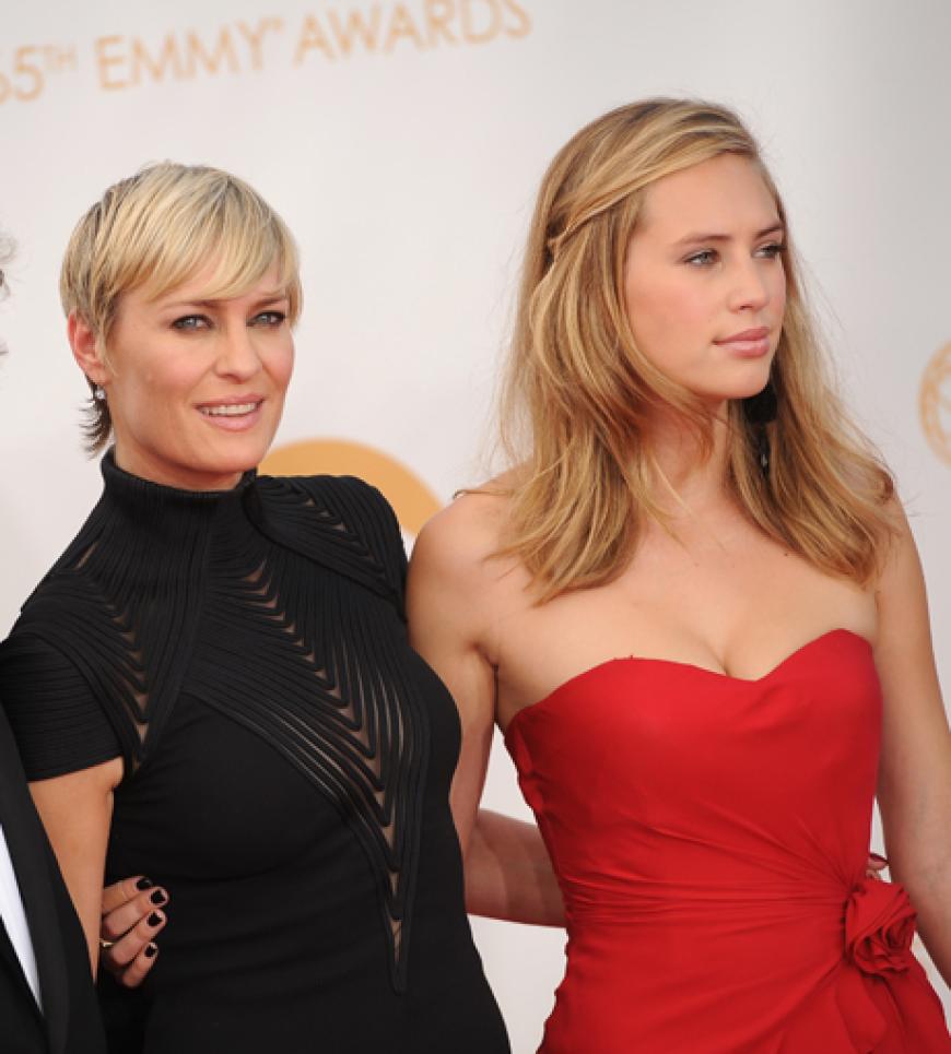 Sie ist die Tochter von Robin Wright