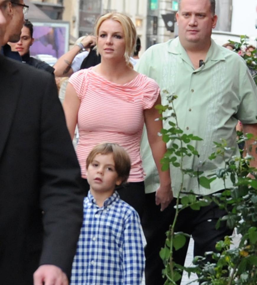 Sean Preston ist die Paparazzi schon gewohnt