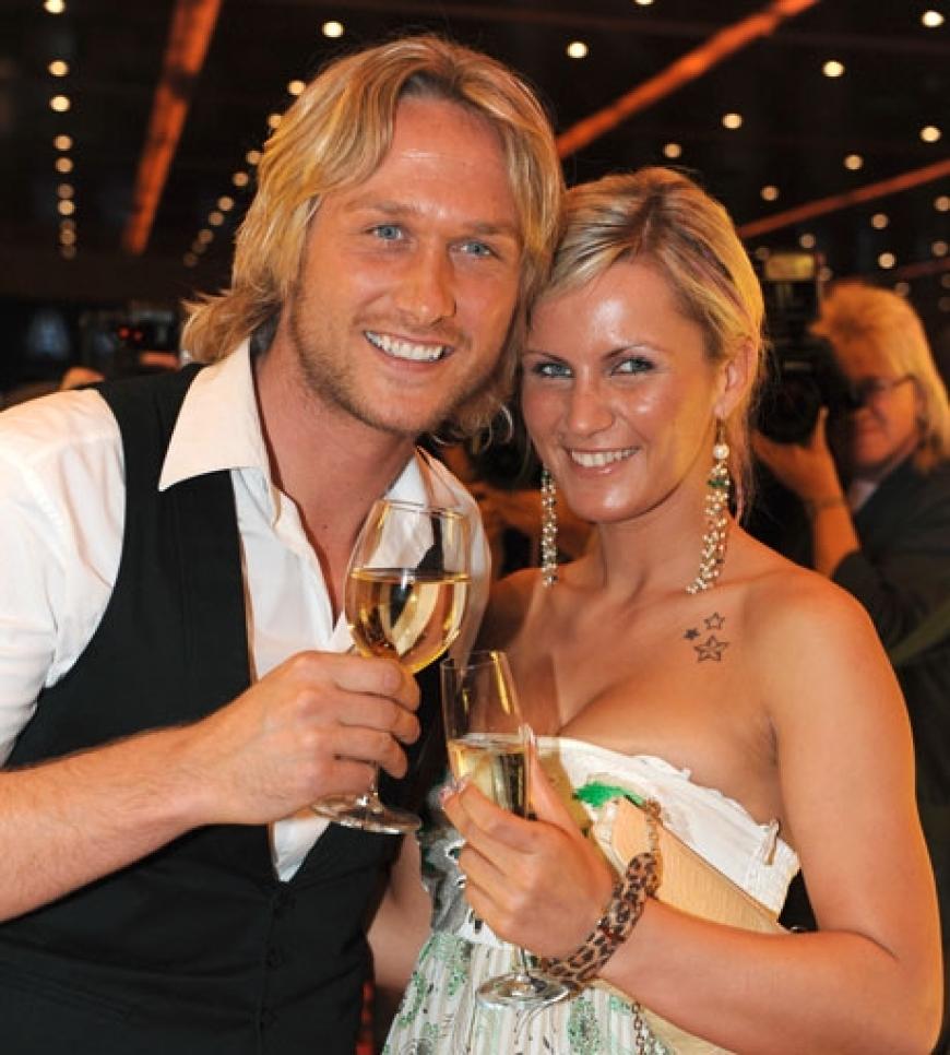 Frisch verliebt: Das Model Nico Schwanz und Freundin Juliette
