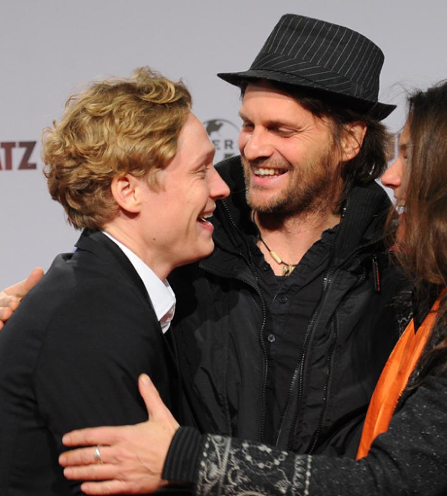 Scheint als haben nicht nur die Zuschauer des Films was zu lachen: Matthias Schweihöfer,´ die Regisseurin Katja von Garnier und ihr Lebensgefährte Markus Goller