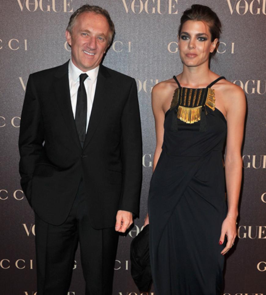 Unternehmer und Gucci-Inhaber François-Henri Pinault kam leider ohne Ehefrau Selma Hayek, dafür aber mit dem monegassischen Adelsspross Charlotte Casiraghi 