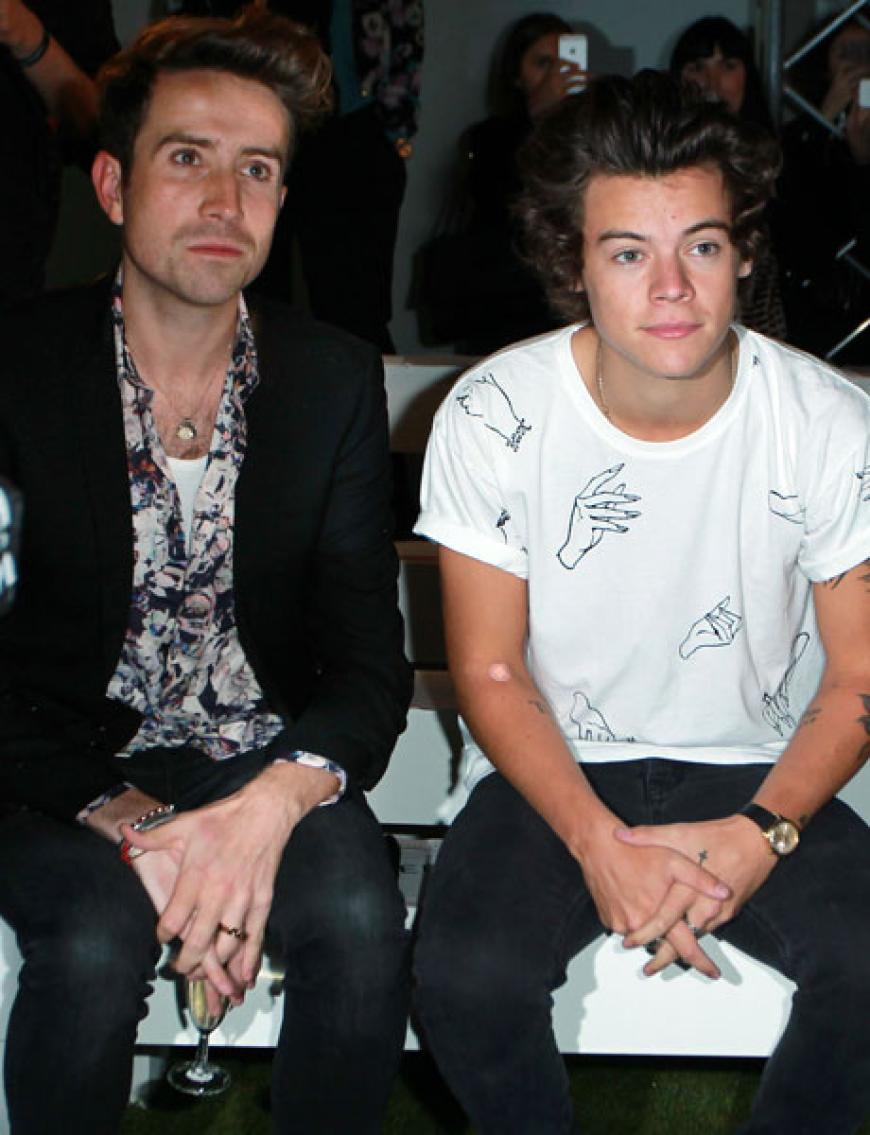 Harry Styles ist Dauergast auf der Fashion Week und sorgt bei jeder Show für Blitzlichtgewitter. Hier ist er mit´ Nick Grimshaw´