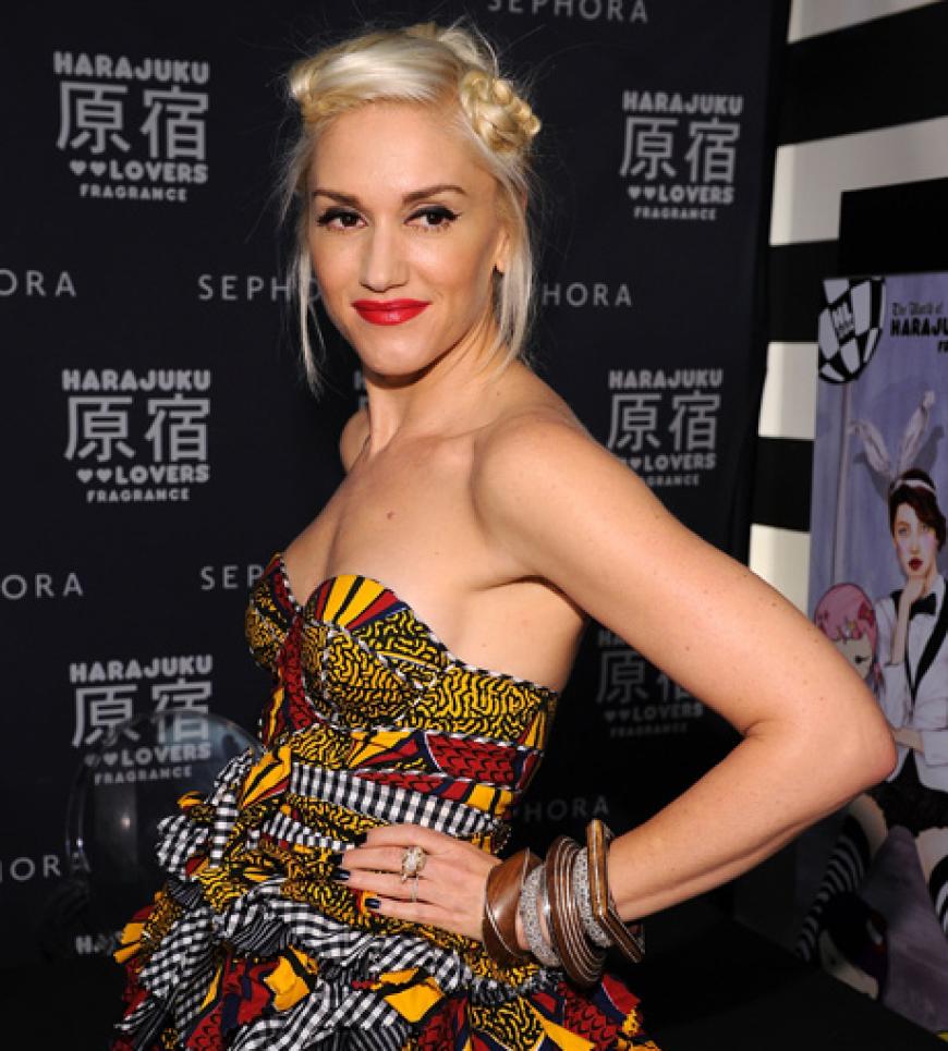 In ihrem Ethno-Dress versprüht zweifach Mama Gwen Stefani den African-Spirit!