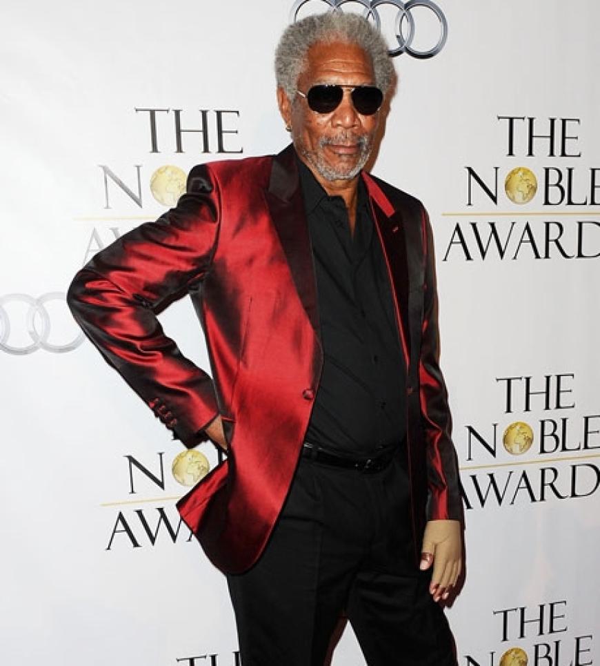Hollywood-Star Morgan Freeman ist ein wenig in die Jahre gekommen. Trotzdem ist der 72-Jährige topfit und gut gelaunt zur Veranstaltung nach Beverly Hills gekommen