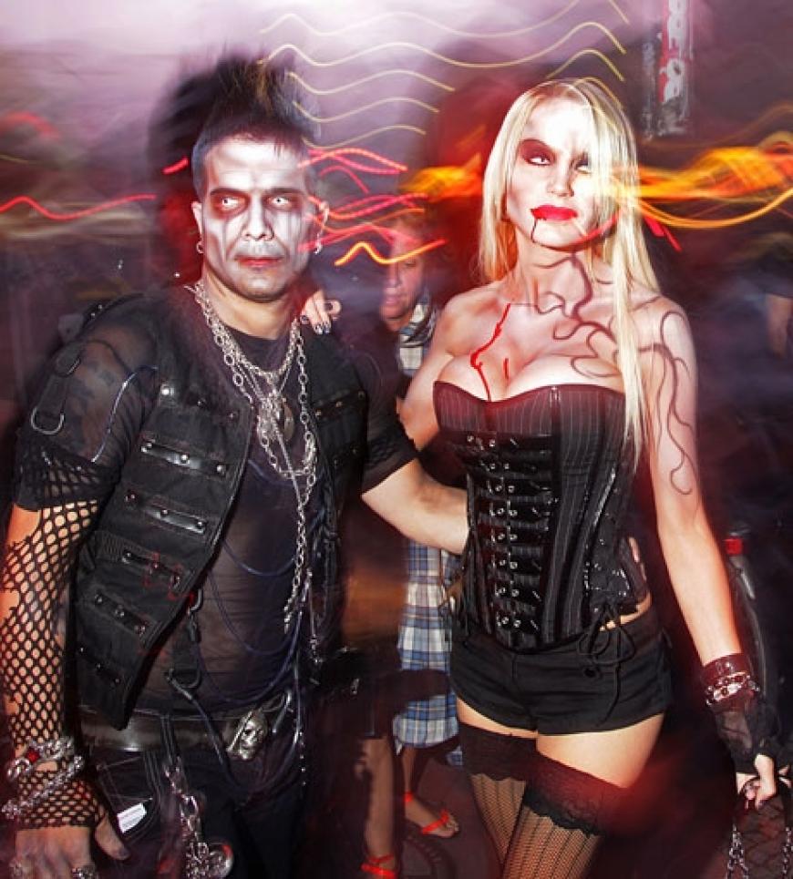 Heißes Vampir-Duo: Marc und Gina-Lisa in Berlin