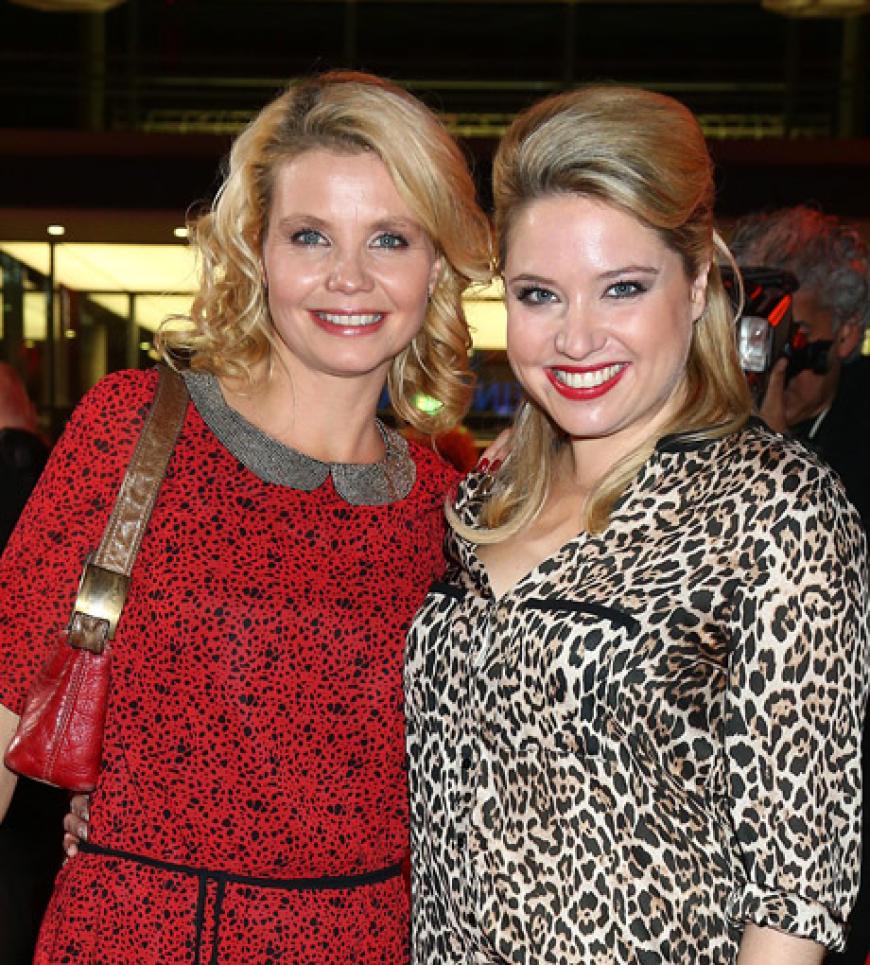 Annette & Caroline Frier - 'Kerle sorgen für Zündstoff' - Bild 1