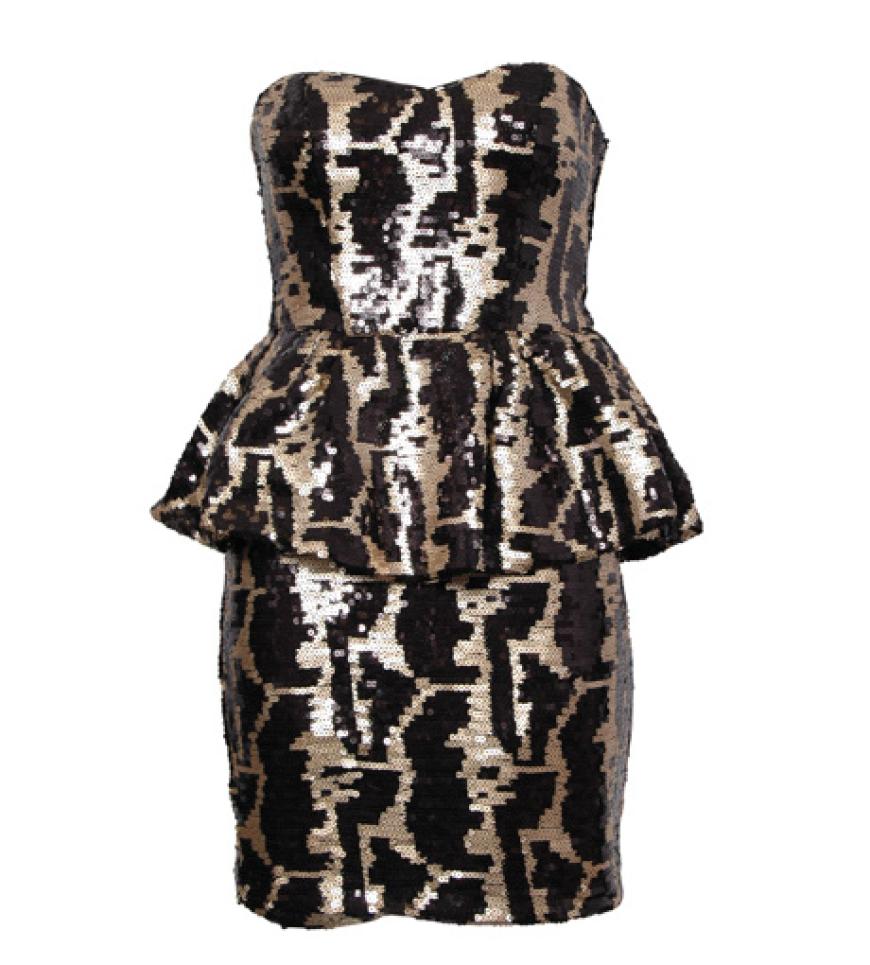 Sorgt für einen glanzvollen Auftritt: Pailletten-Glitzer-Kleid über rarelondon.com, ca. 80 Euro