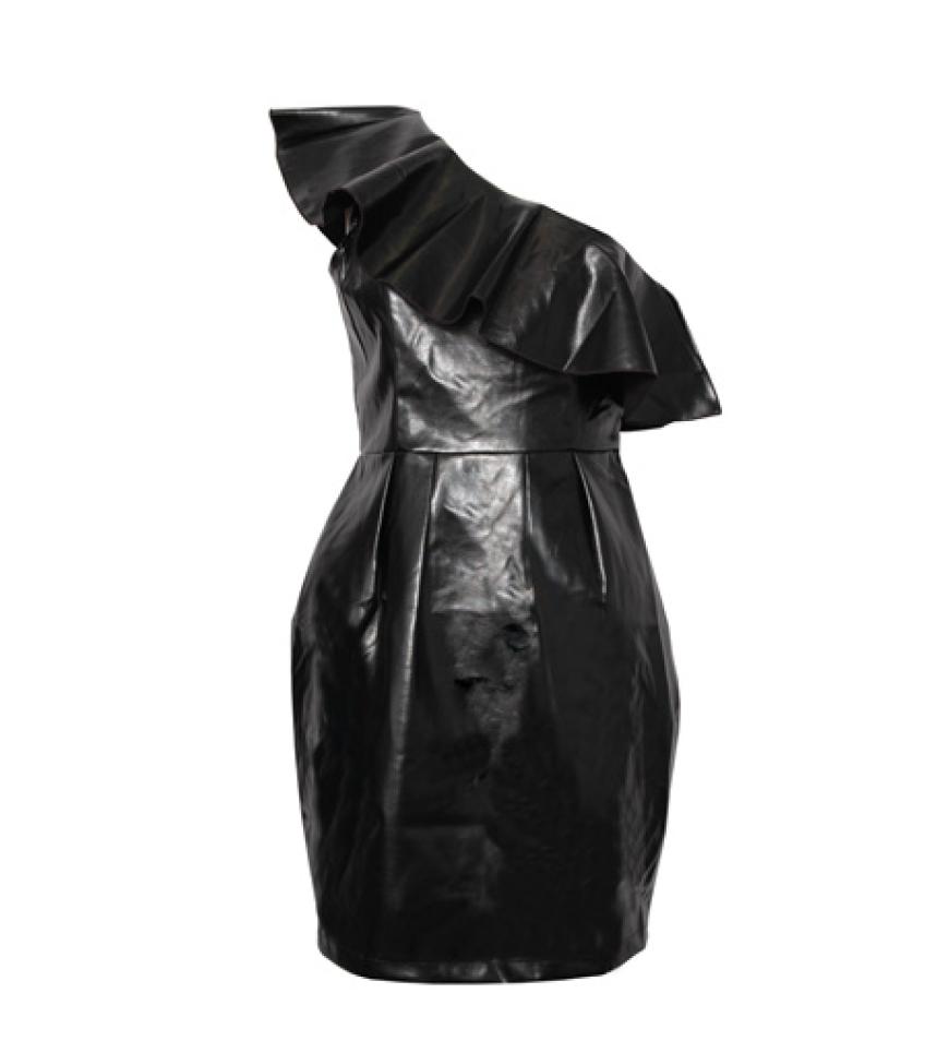 Starke Schulter: asymmetrisches Kleid von Rare London, ca. 60 Euro