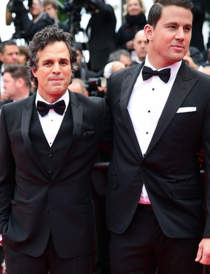 Es ist Channing Tatum! Der Hollywood-Beau stellt gemeinsam mit Mark Ruffalo den neuen Film