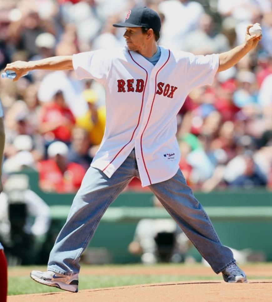 Ein Traum wurde wahr: Baseball-Fan Mark Wahlberg durfte bei einem Spiel selbst aufs Feld