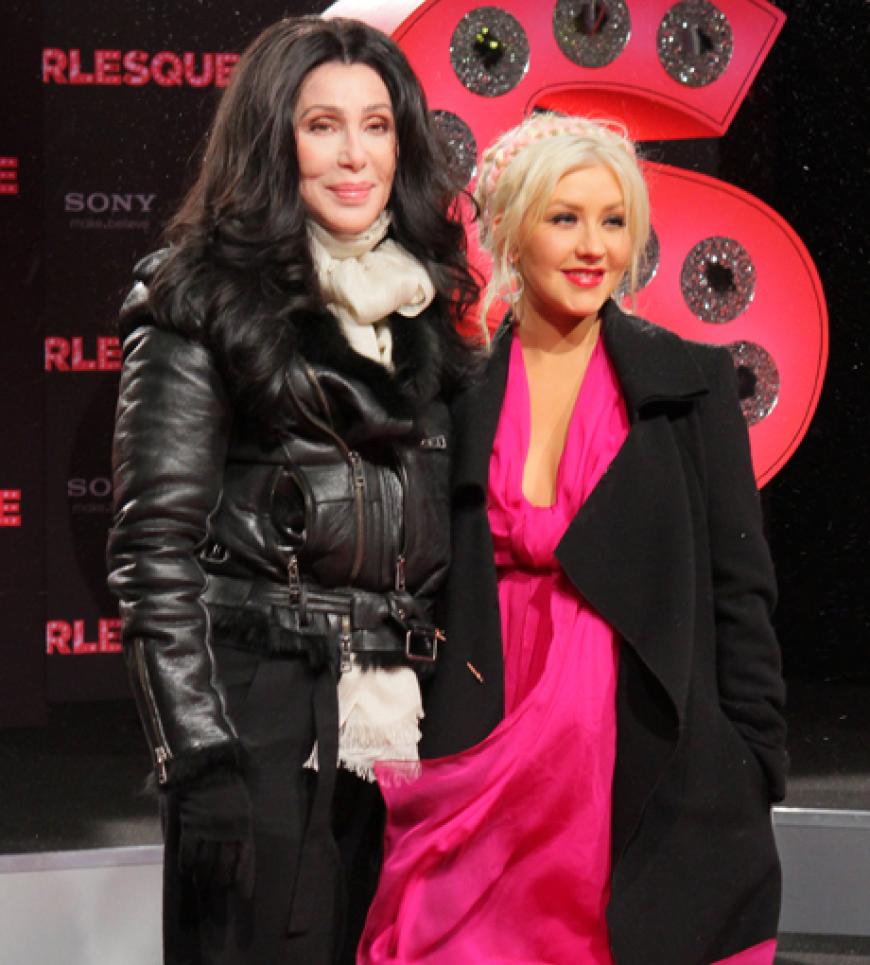 Cher und Christina sind zurzeit auf großer Promotion-Tour. Auf der ganzen Welt stellen sie ihren Film