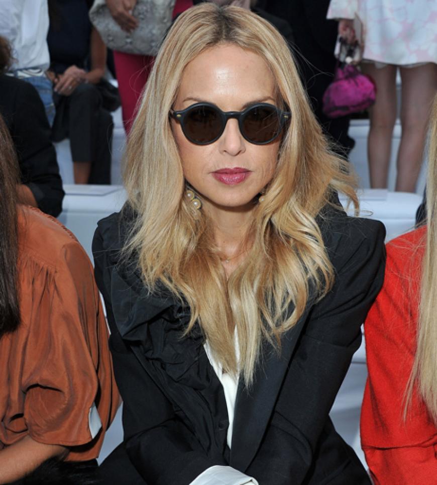 Ein Platz in der ersten Reihe bekam auch Star-Stylistin Rachel Zoe