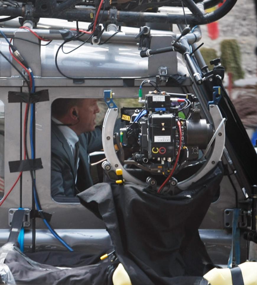 Genau - es ist Daniel Craig alias