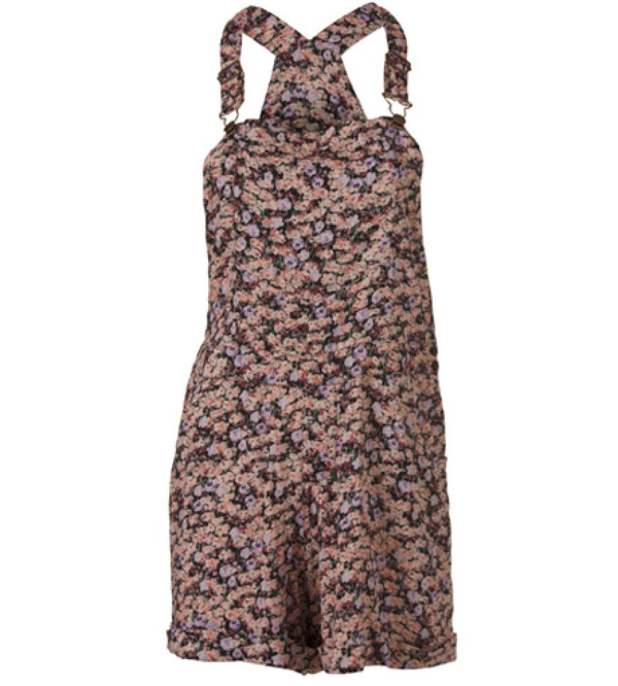 Die Latzhosenträger verleihen diesem süßen Overall von Primark (ca. 10 Euro) einen ganz besonderen Charme.