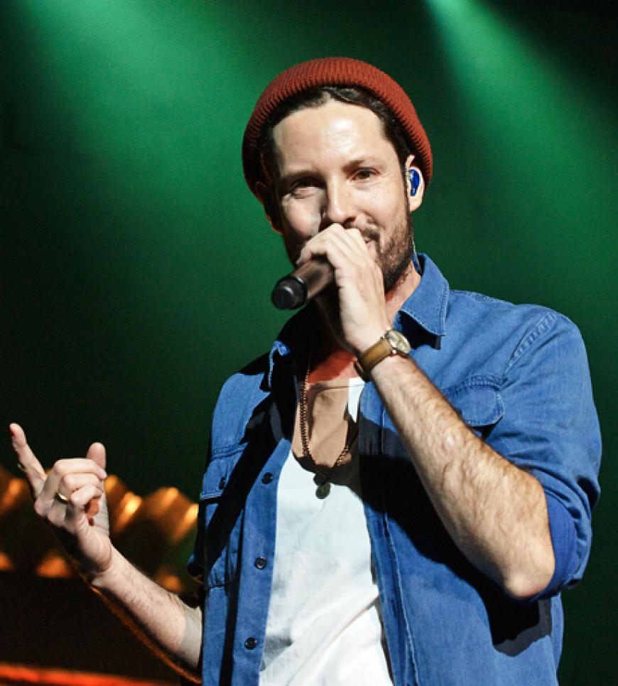 Max Herre performte live