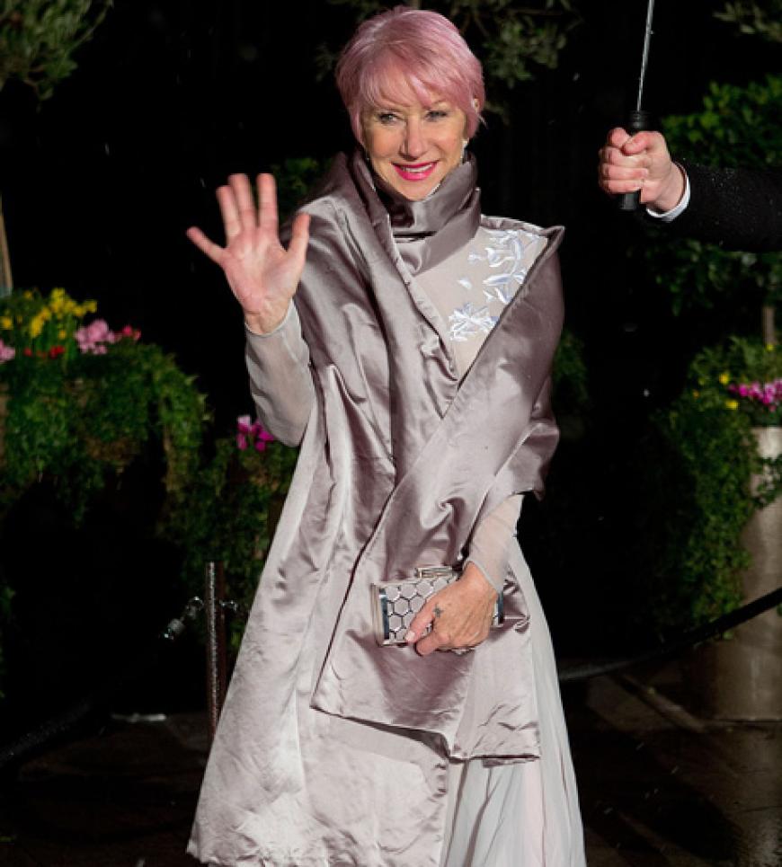 Schauspielerin Helen Mirren präsentierte ihre neue Haarfarbe: Der Hollywood-Star trägt nun Pink