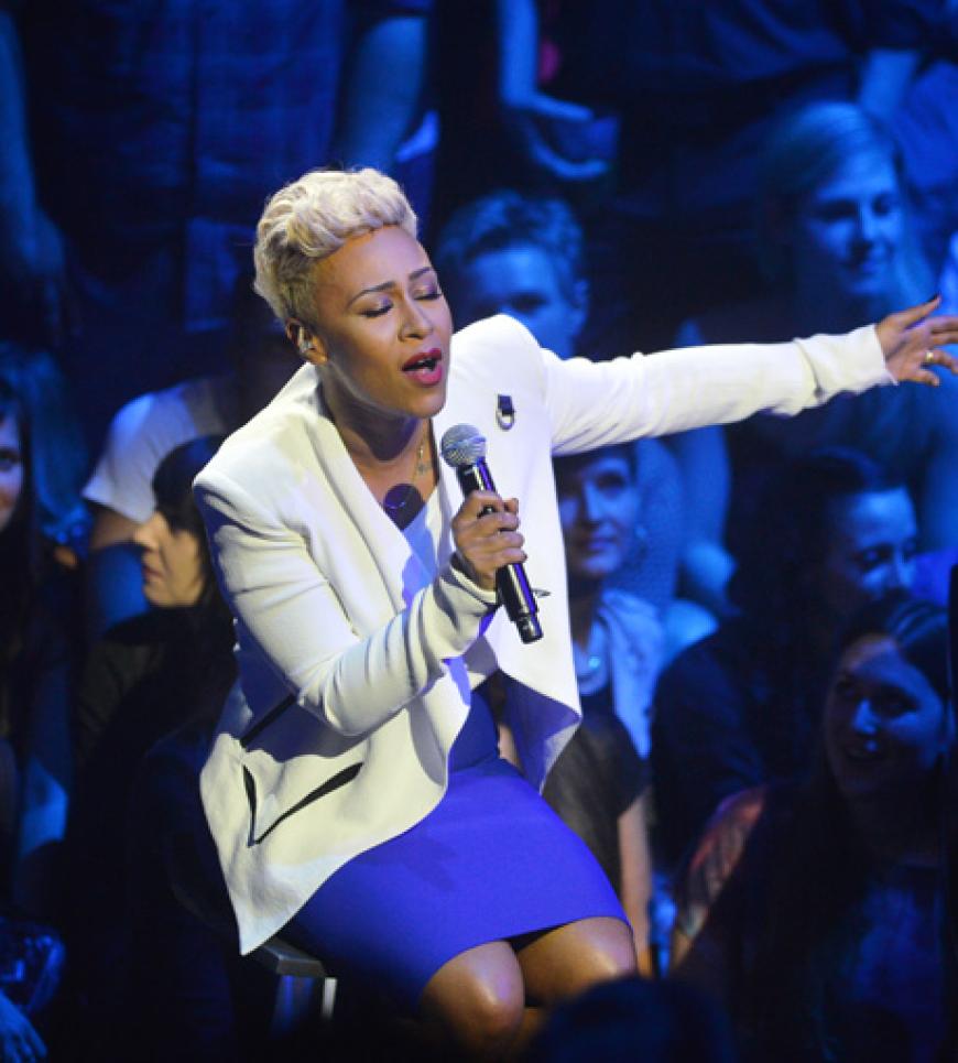 Für den absoluten musikalischen Höhepunkt sorgte Emeli Sande. Sie sang live nur in Begleitung eines Klaviers und berührte damit die Zuschauer