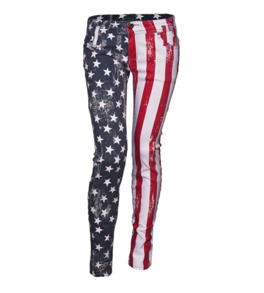 Hose im Stars-and-Stripes-Look von New Yorker, ca. 40 Euro