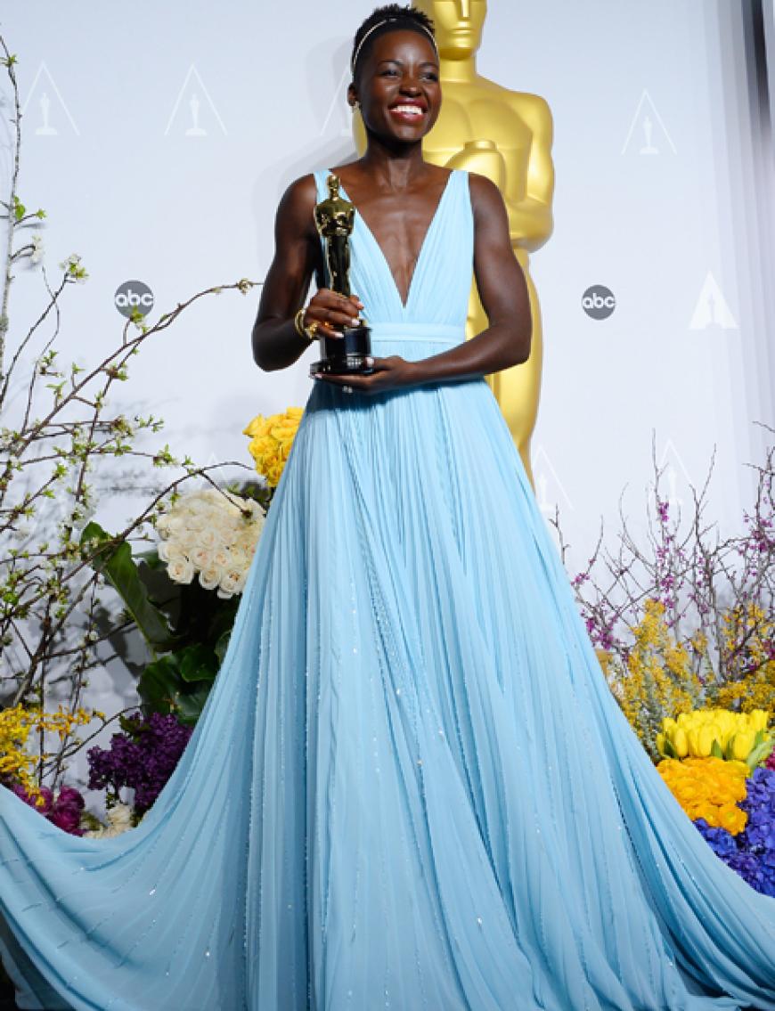 Dieses himmelblaue Kleid wird Lupita Nyong'o so schnell nicht vergessen. Denn darin bekam sie den Oscar als