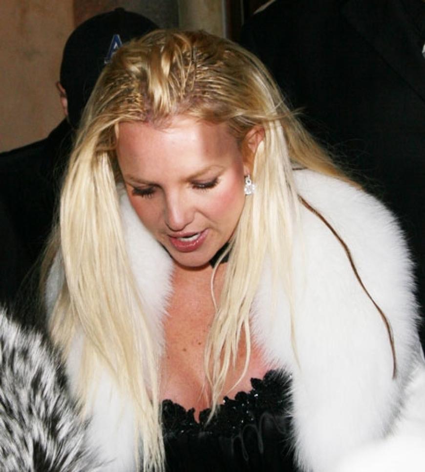 Fies: Britney Spears zeigt ihre schlecht gemachten Extensions