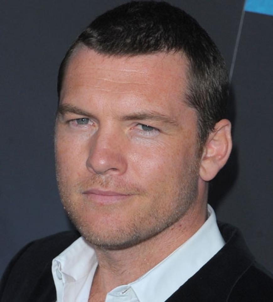 Sam Worthington spielt in
