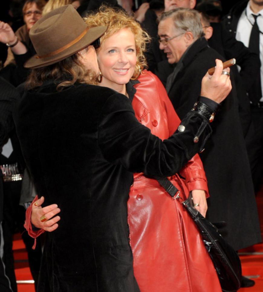 Herzliche Begrüßung: Udo Lindenberg empfängt seine langjährige Freundin Katja Riemann auf dem roten Teppich