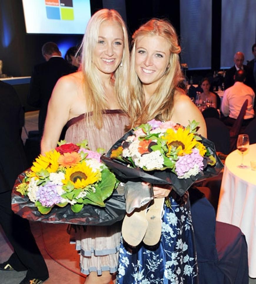 Janine Kunze und Nina Eichinger nach der Verleihung