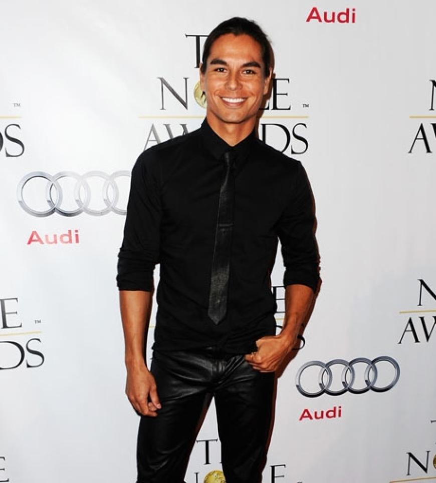 Julio Iglesias Jr. ist der Bruder von Schmusesänger Enrique Iglesias. Schon seit einiger Zeit versucht auch er sich in der Musikbranche ...