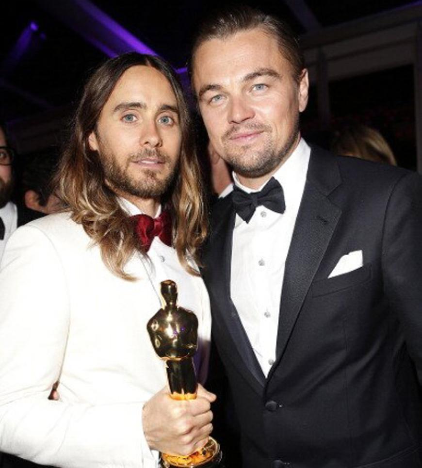 Oscar-Gewinner Jared Leto und Pechvogel Leonardo DiCaprio auf der After-Party von Vanity Fair - Leo kann trotz der Niederlage noch lachen