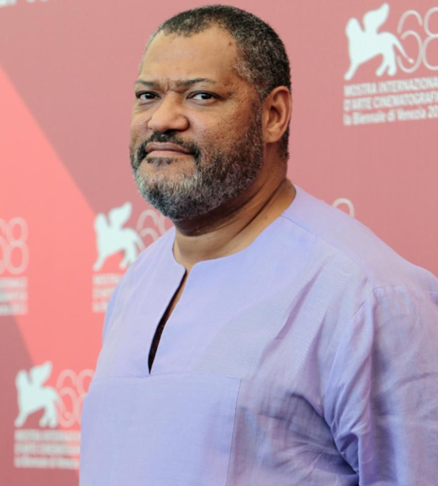 Laurence Fishburne kam in Lila