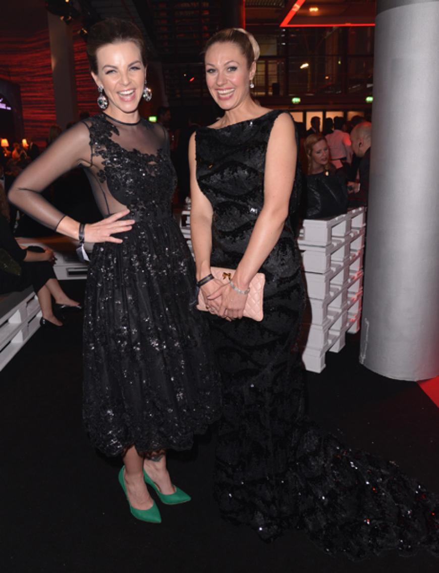 Annika Kipp und Ruth Moschner ganz in Schwarz