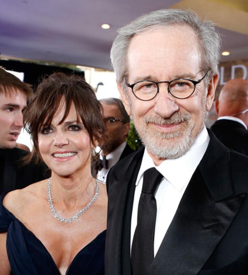 Hier ist Sally mit dem Regisseur Steven Spielberg zu sehen, der auch bei