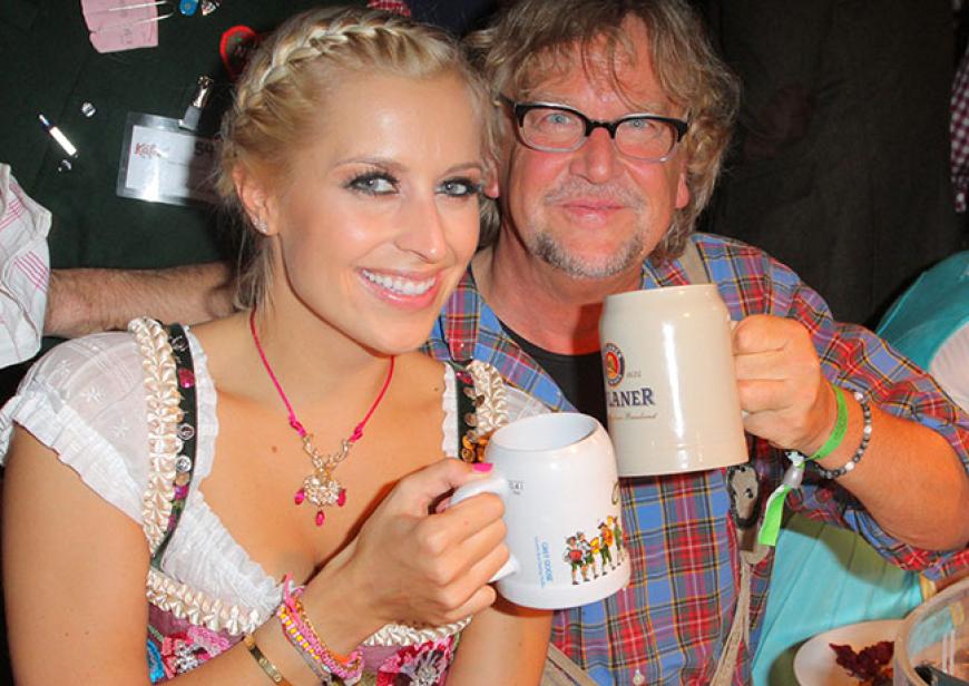 Jedes Jahr auf der Wiesn: Verena Kerth und ihr Partner Martin Krug im Käferzelt