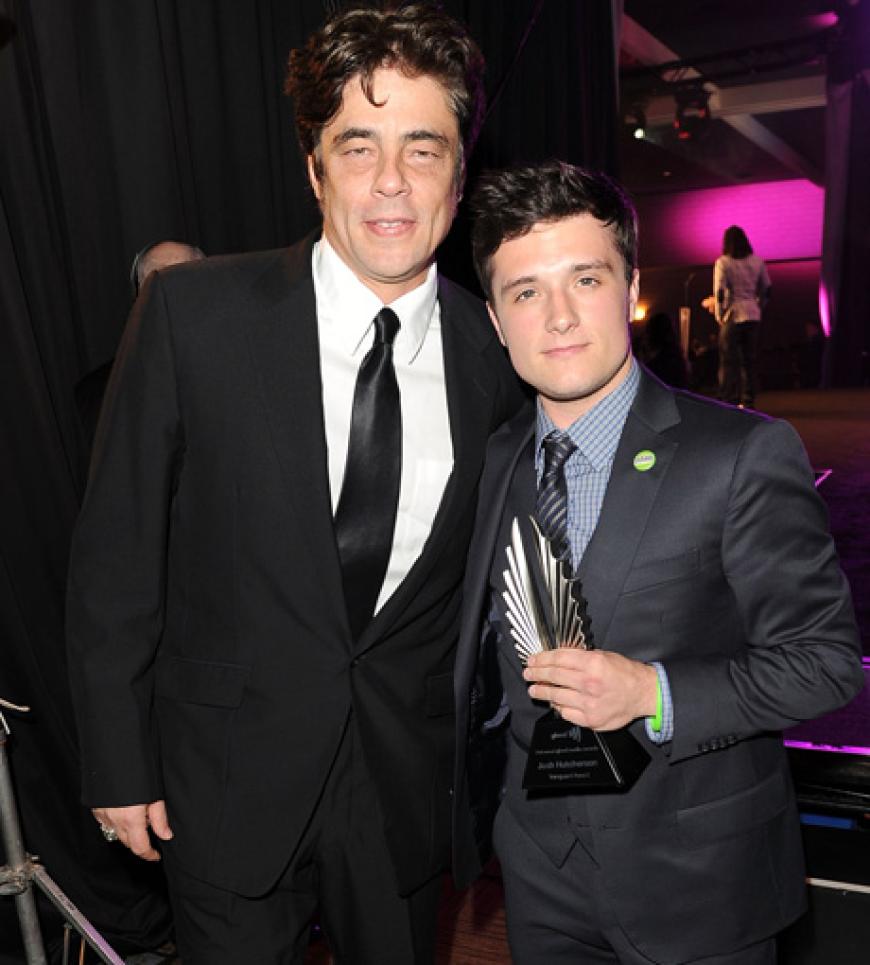 Benicio Del Toro gratuliert dem jungen