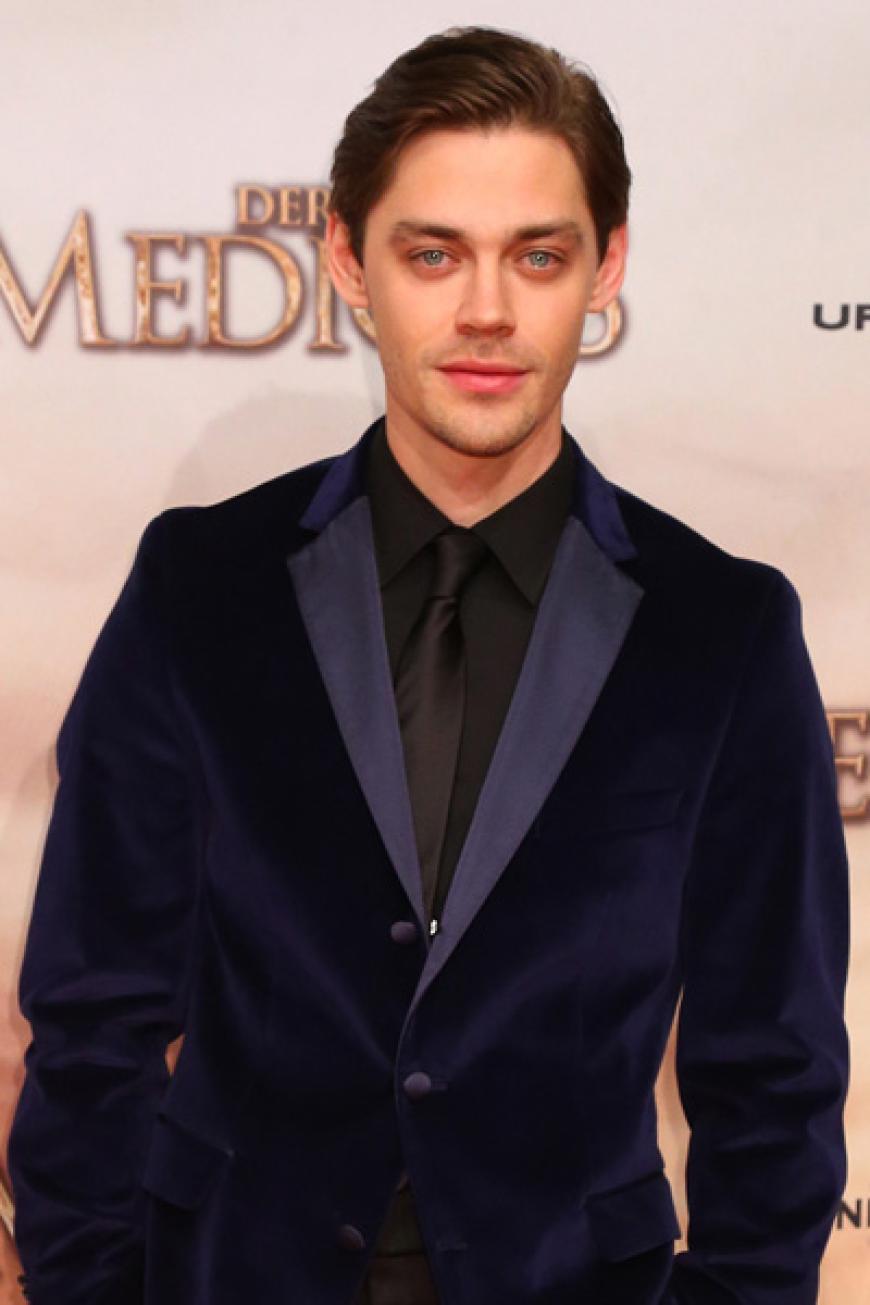 Tom Payne spielt in dem Film