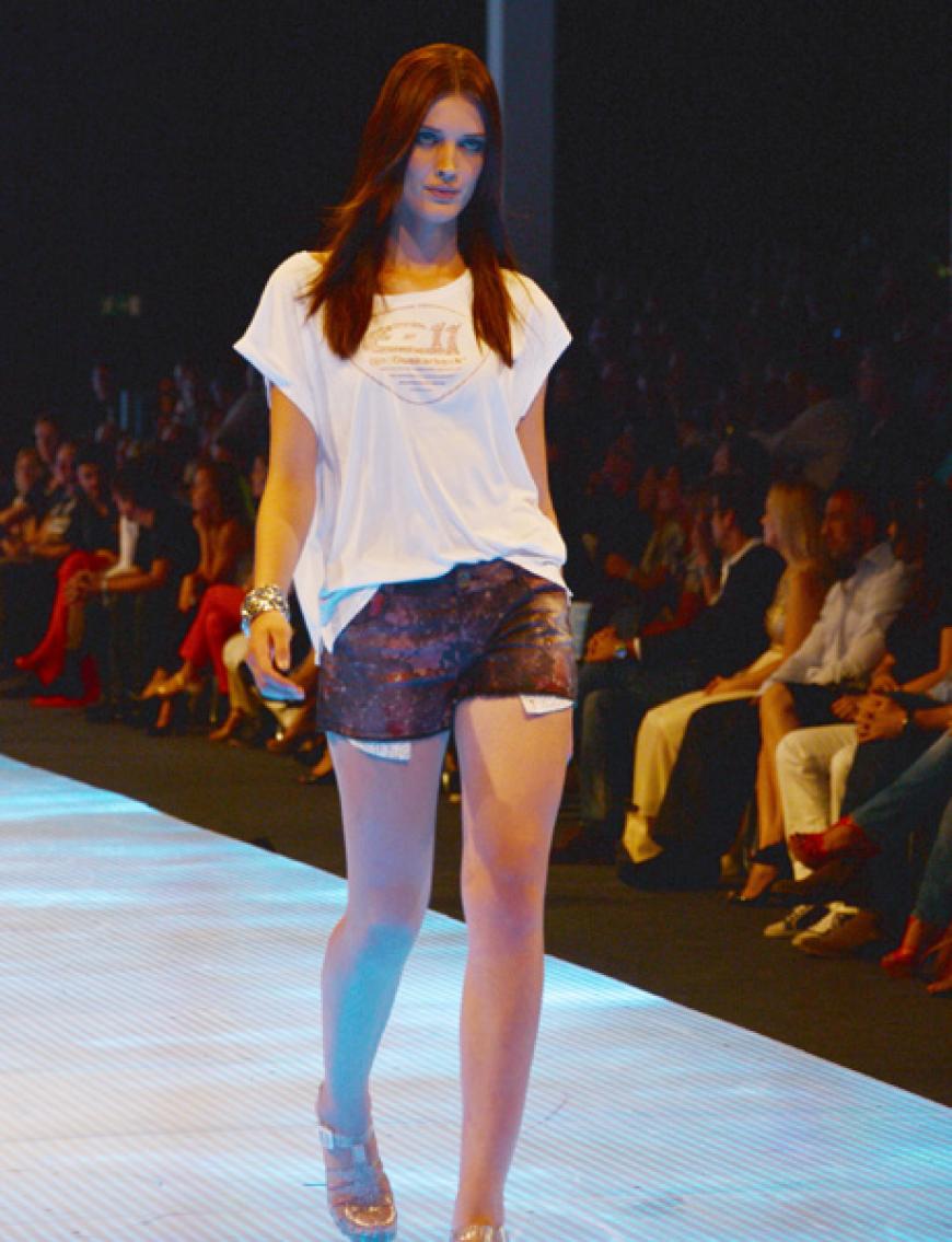 Luise in Hotpants