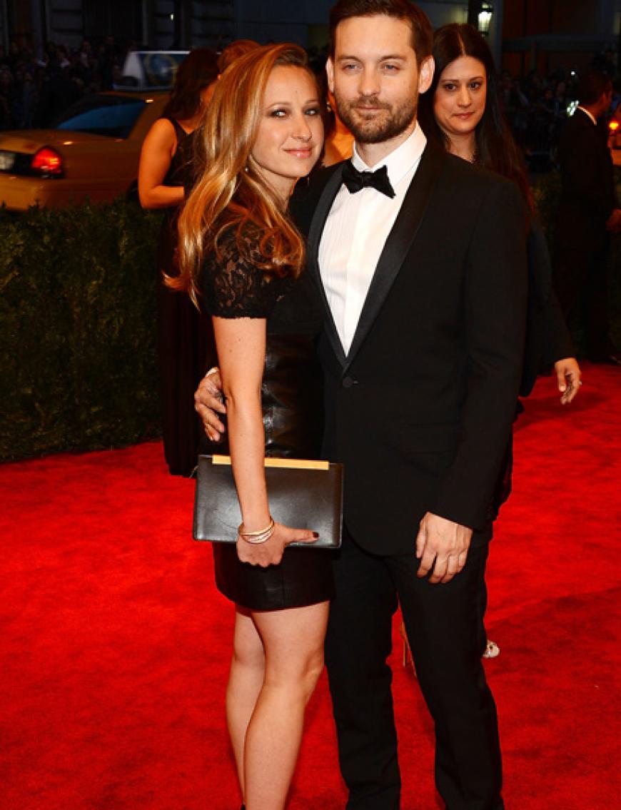 Tobey Maguire mit seiner Partnerin Jennifer Meyer
