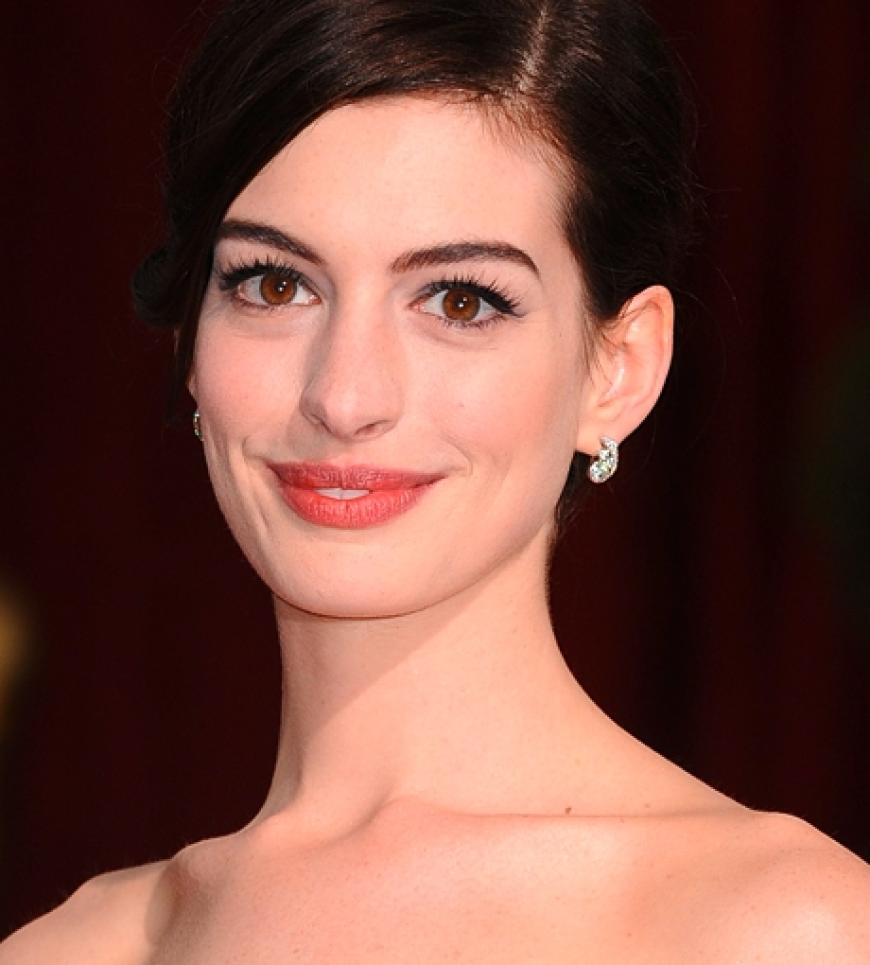 Anne Hathaway