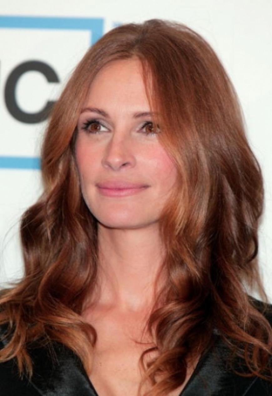 Aktiv: Seit Julia Roberts Kinder hat, denkt sie noch intensiver über den Umweltschutz nach: Julia achtet sehr penibel darauf, weniger Müll zu produzieren, und bevorzugt daher auch Kosmetik mit recycelbaren Verpackungen.